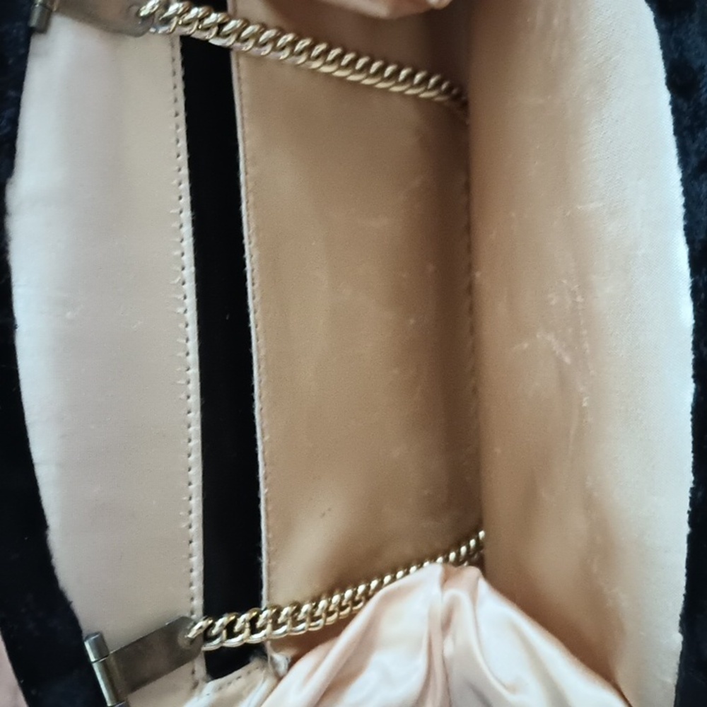 Vintage black velvet pattern gold tone clutch purse - Picture 5 of 5